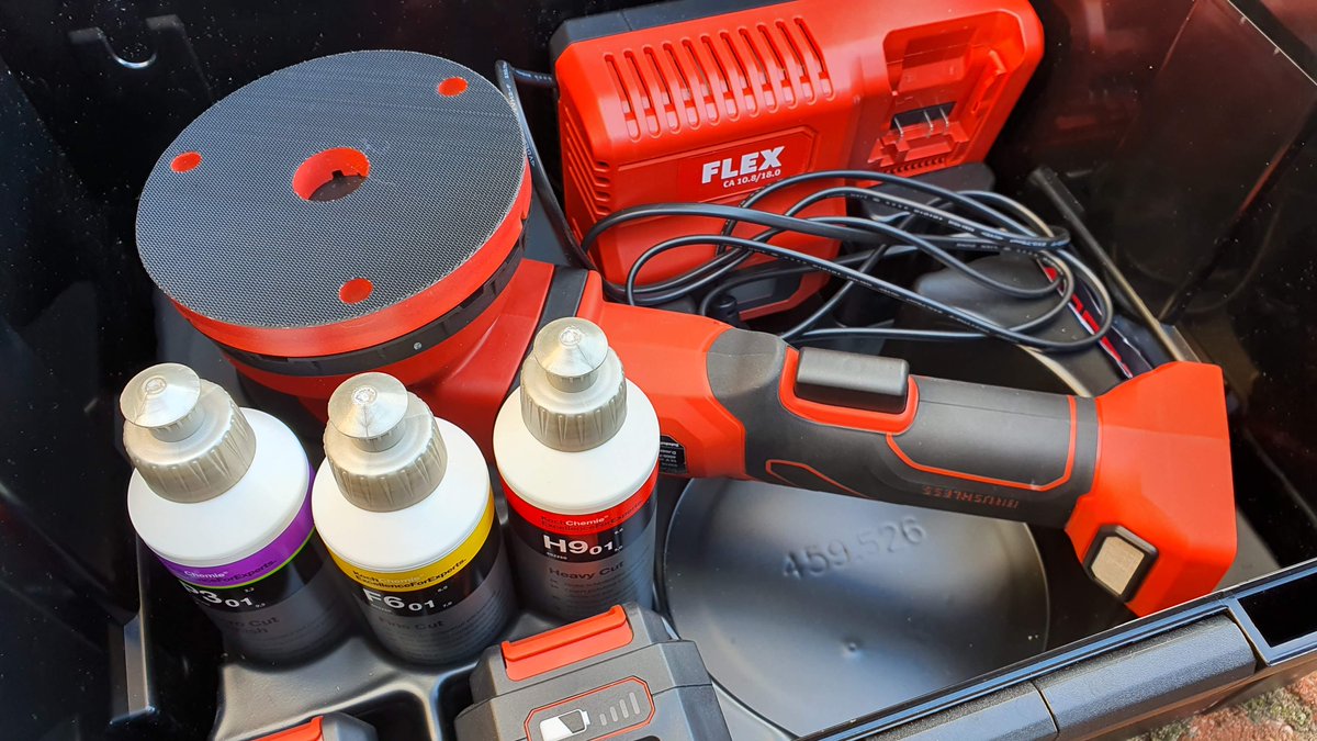CountyDetailing's tweet image. What is in your polishing arsenal? #FlexTools #FlexPowerTools #KochChemie #PVD #PVDApproved #BatteryPolishers #RotaryPolisher #DualActionPolisher #FlexToolsUK