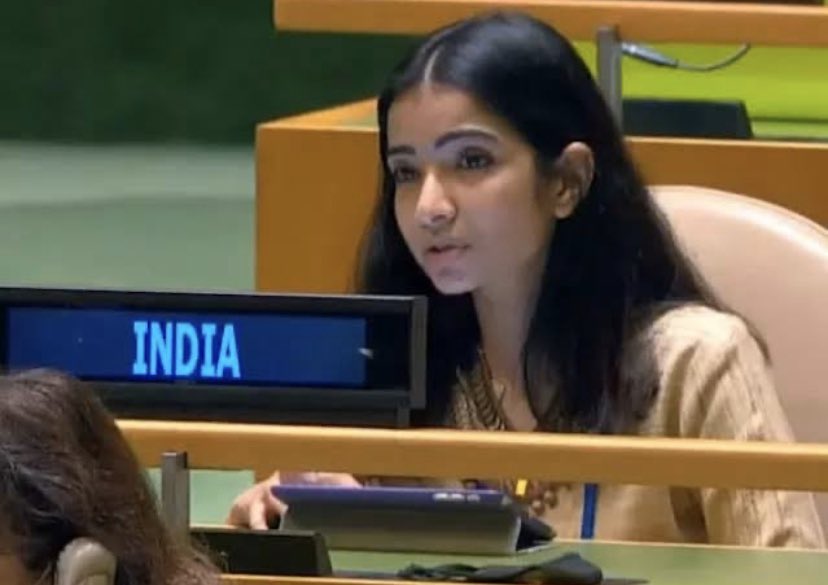 Sneha Dubey: IFS officer who gave fiery response to Imran Khan at UN.

#RoaringDaughter
#DaughterofIndia
