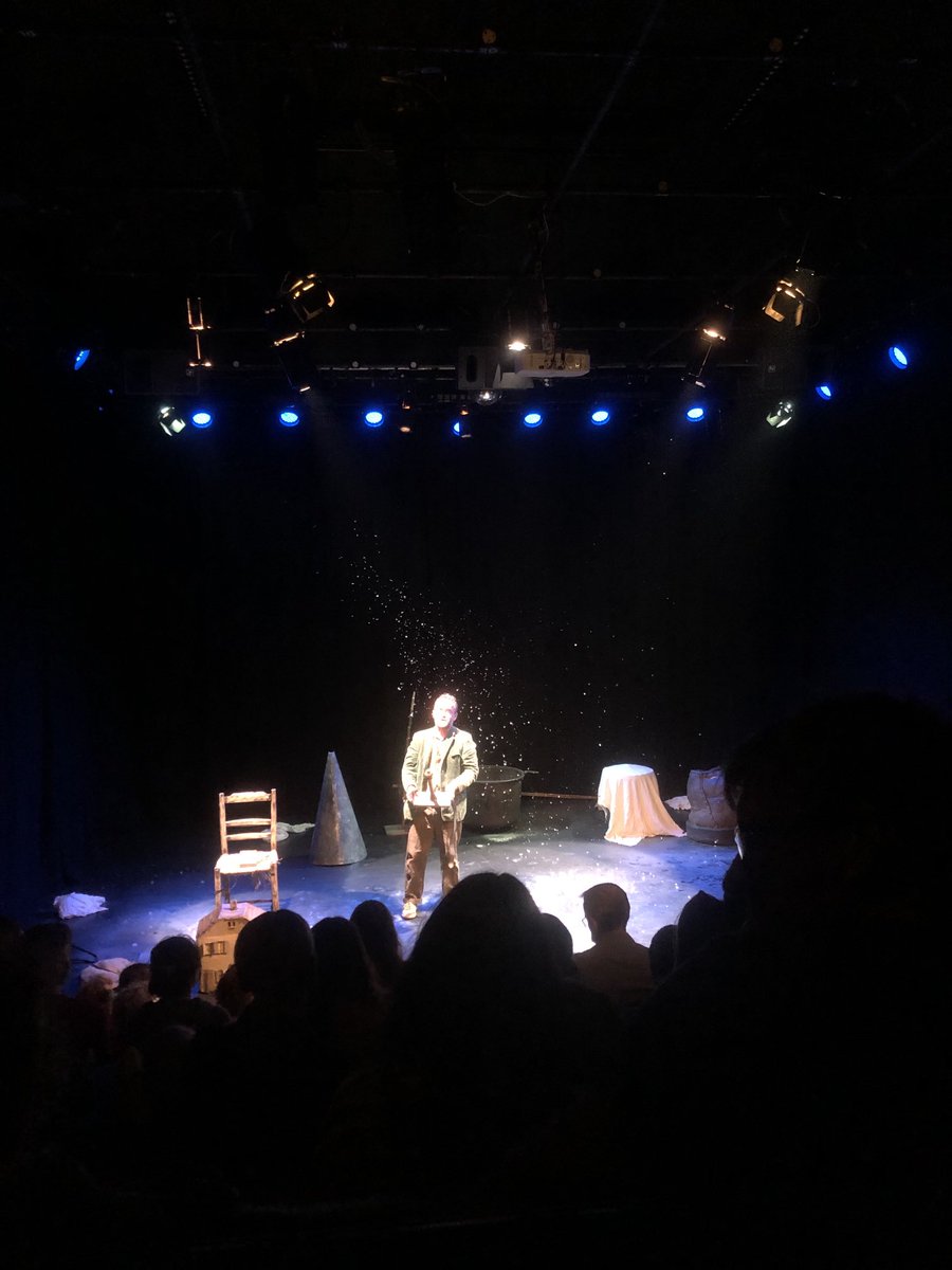 HalfMoonTheatre's tweet photo. We are up and running with the first show of the new season with sold out shows downstairs in the main theatre ⁦@LyngoTheatre⁩ and upstairs our full Saturday youth programme and the foyers are full with lots of art art activity ….. welcome everyone: so pleased to see you! https://t.co/BPGyLh6TXz