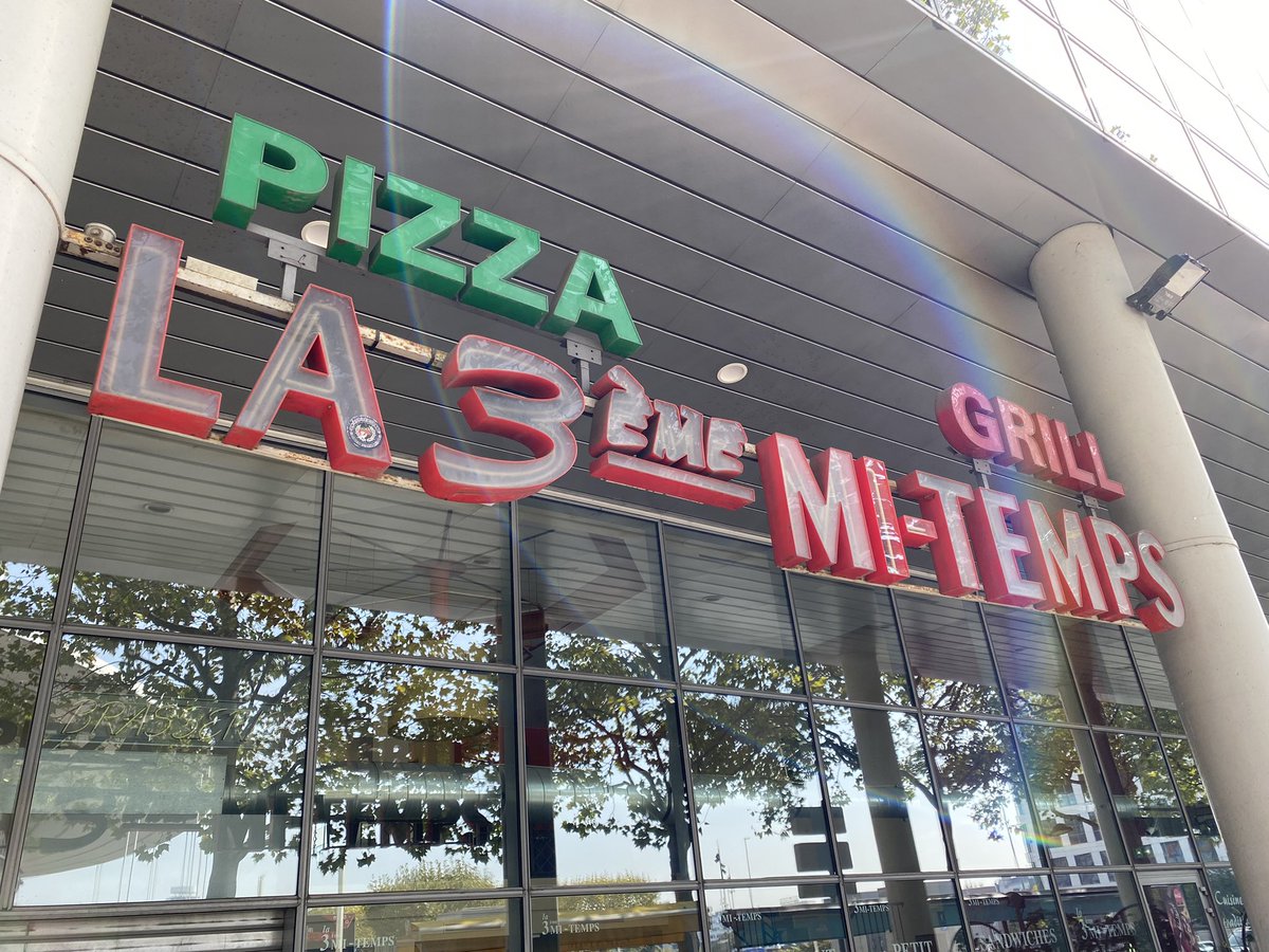 Je viens de croiser un mec qui vous remercie !! 😋
« Vous repassez quand vous voulez ! Mais n’hésitez pas à prévenir si vous venez avec plus de 110 personnes pour qu’on s’organise !! 😅 » #SEOCAMP