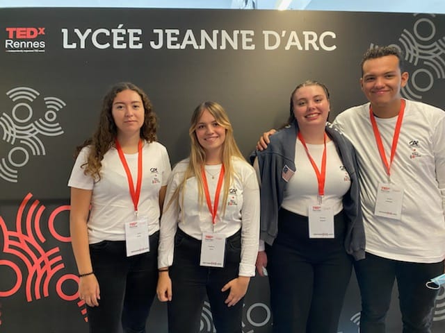 lyceejarennes's tweet photo. Pôle Sup #lyceejarennes Partenaire #TEDxRennes Accueil et communication #TEDxRennes2021 #Rennes #Bretagne #TED #TEDx https://t.co/Uw3JJXQE0v