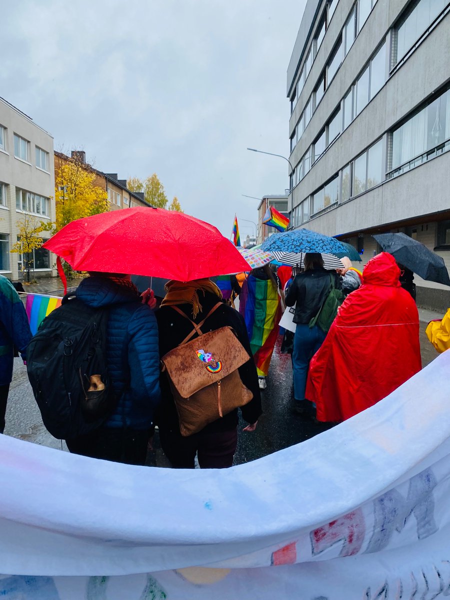 Ninaemiliar's tweet photo. Tasa-arvoa ja rakkautta, satoi tai paistoi❤️🏳️‍🌈 #pohjoiskarjalapride https://t.co/2nmyBIiwZm