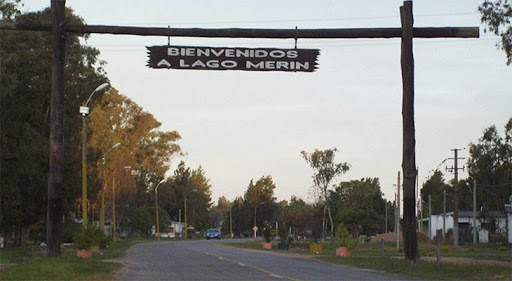 stecheraoficial's tweet photo. A mediano plazo el @BROU_uy instalará cajero electrónico en el Balneario #LagoMerin según informa la diputada @CarmenTort3000 tras recibir respuesta desde el Directorio BROU
El documento indica que se está en la etapa de definir el lugar para su ubicación.
Excelente noticia!! https://t.co/BERuEZEuyS