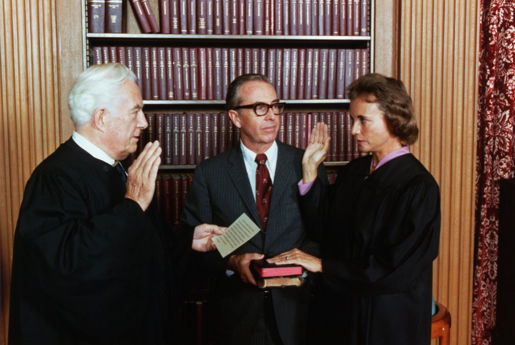 BLaw's tweet photo. 40 years ago today, Sandra Day O'Connor was sworn in as the first female justice on the Supreme Court. #OTD

📷: Corbis Historical via Getty Images https://t.co/f1YPzjY3h1
