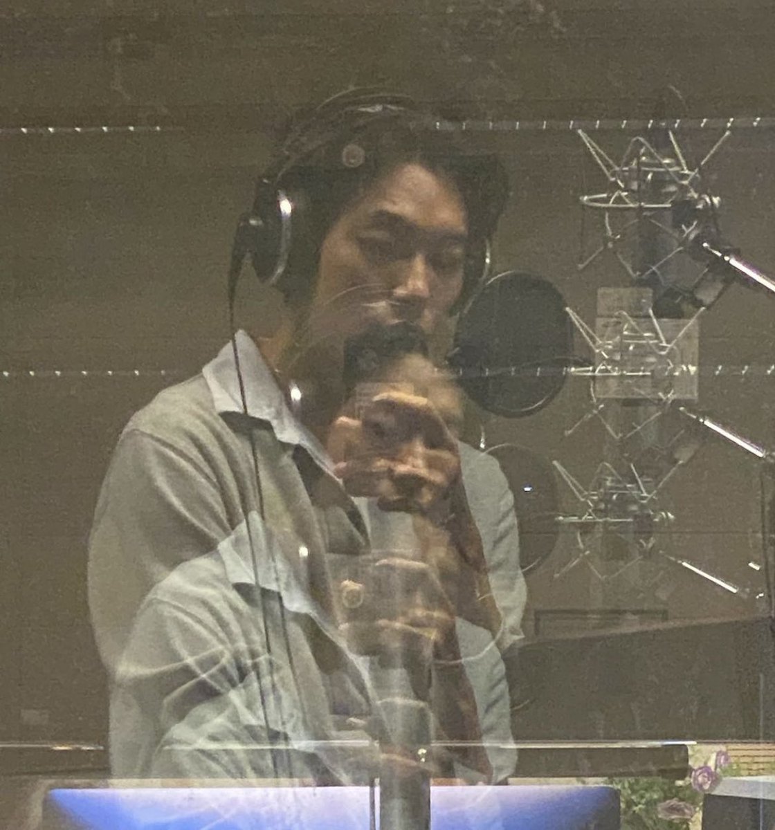 ryu_pitapatting's tweet photo. 재작년하고 작년엔 함께 못했는데 이렇게라도 보내서 다행이지만 내년엔 같이 있어!!!!!!! 생일 축하해!!!!요!!!! #류준열 #HAPPY_RYUSDAY #HAPPYRYUSDAY2021 https://t.co/Wnb40itOf7