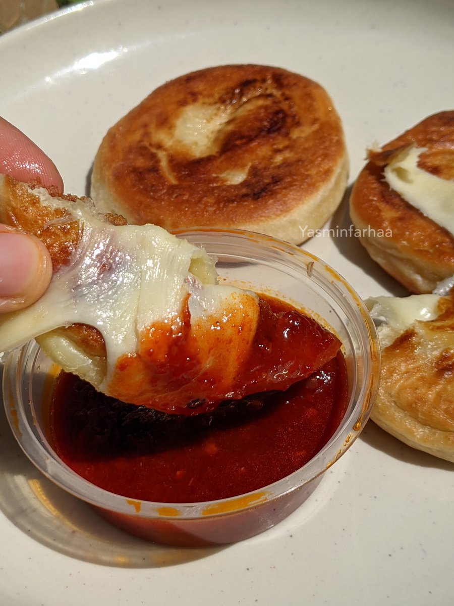 ✨#minsharerezeki✨

🎉1K GIVEAWAY🎉 

1 lucky winner will get roti nan cheese for free and postage on me 💗

Rules: 
✅ Follow me 
✅ Rt and like this tweet 
✅ Rt and like my pinned tweet
✅ Winner must share their feedback and tag me on twitter 

Ends on 26/09 (10PM)