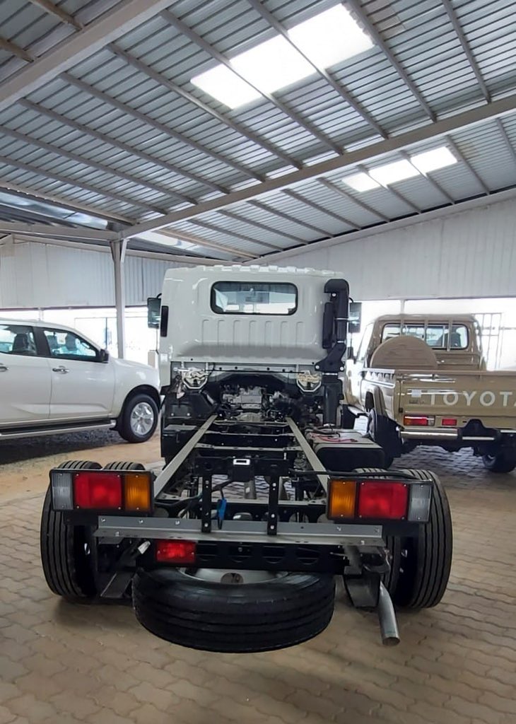 متوفر دينا 4 طن وكيل باخشب 2021