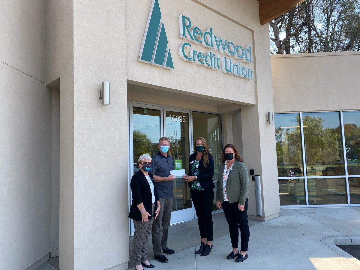 ilike_mike's tweet photo. .@RedwoodCU has been helping to support students who tragically lose their homes to wildfires for several years.
This year is no different.
We partnered with the amazing RCU team to provide $500 gift cards to every student who lost their home in the #CacheFire in Lake County. https://t.co/2VE3JFb1A8