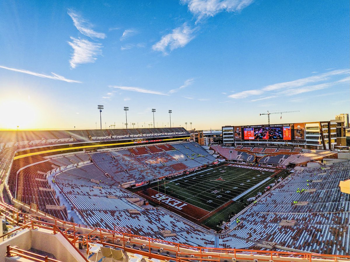 LonghornNetwork's tweet photo. Mornin’ https://t.co/fBRR4h2kNy