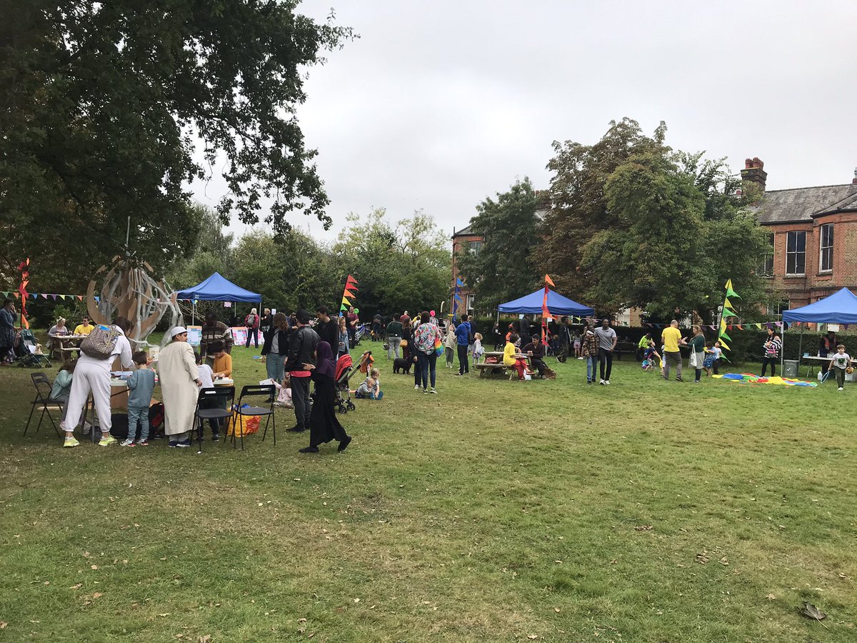 HarPA at St Ann’s Peace and Wellness Festival (N15) organised by @catalysthousing we are here with our bubbles, games, skipping, crafts… so much more happening, come join the fun, peace and wellness today 12-6pm! @PaulBragman @haringeycouncil #WeLoveTottenham