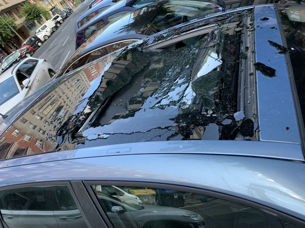 Consecuencias de los botellones de #Bilbao ⁦@eitbNoticias⁩ ⁦@eitbAlbisteak⁩