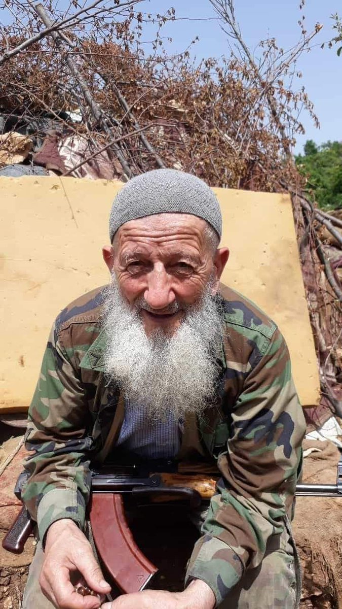 MENAReport000's tweet photo. Lazkiye Türkmen Dağında rejime karşı savaşan 91 yaşındaki göçmen Ferid Ağa bu sabah şehit oldu. https://t.co/3tu90eZDde