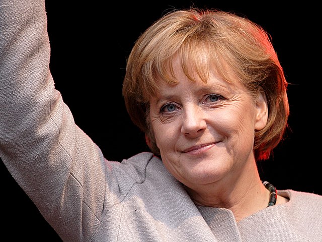 Pollitik_Lab's tweet photo. Auf Wiedersehen! We've run the numbers comparing Angela Merkel's popularity to that of other German Chancellors. Spoiler alert in the title but check out, "Shattering Glass Ceilings, Setting Records" by @KelsiQuick3. https://t.co/rI7kzWNVrc https://t.co/EJcTgwGOEQ