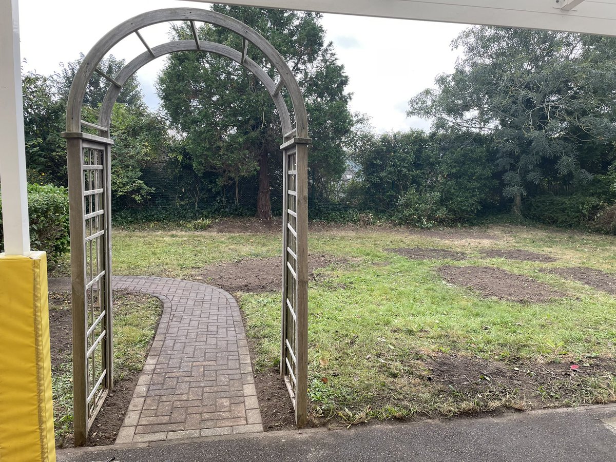 rumboldswhyke's tweet photo. What a transformation 🤩🤩🤩🤩 Thank you to our amazing staff and their wonderful families. #incredible https://t.co/aK4RK7Jp0d