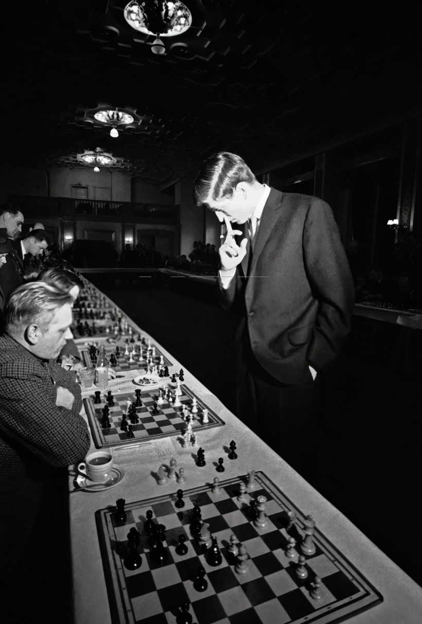 Olimpiu Di Luppi on X: 16-year-old Bobby Fischer in Zurich in mid-1959 (Keystone Archive). / X