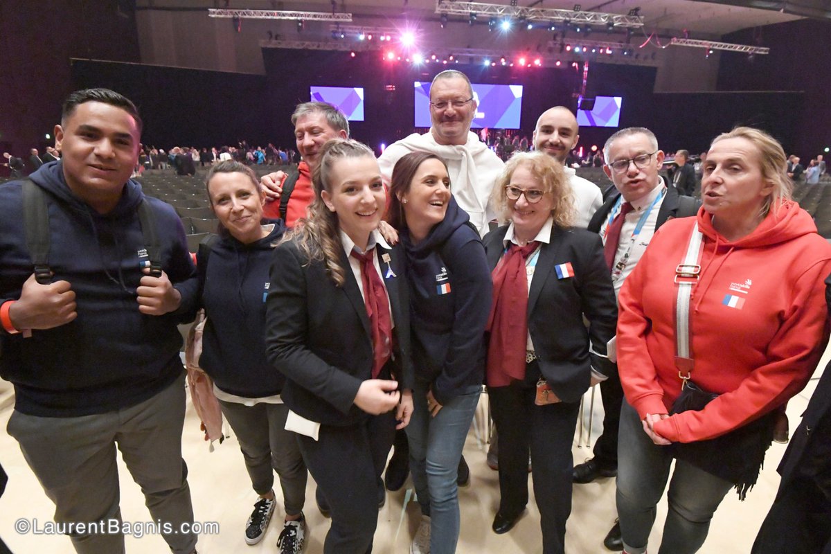 #euroskills2021 
@camille_sml avec la délégation @maregionsud. Allez Camille !!!
<a href="/RenaudMuselier/">Renaud Muselier</a> #performance #excellence #passion #fierté 
(Photo bannis.pics)