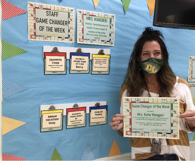 DLSDCounselors's tweet image. Celebrating this week’s #GameChangers at @deerlakessd Middle School - Grade 6 - Zoey White, Grade 7 - Ella Thomas, Grade 8 - Nolan Adams, Staff - Mrs. Mangieri 
Thanks for the difference that you make! #AreYouGame @DLMSPrincipal @drabate_dlms
