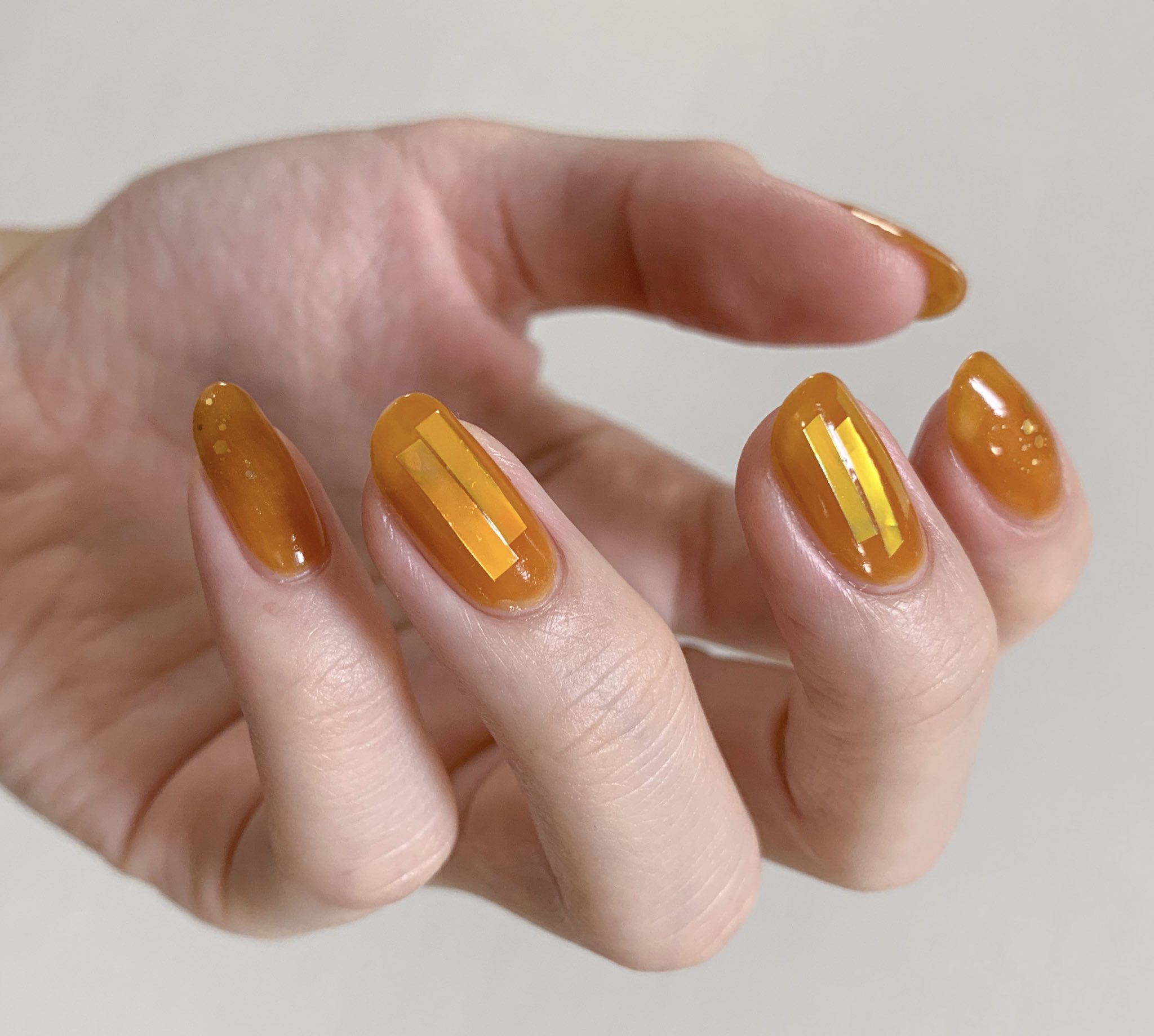 民ちゃん A Twitter Osaji ドロップ この濃厚なオレンジ 大好きです 初めてオーロラフィルムを使ってみました きらきらでかわいい セルフネイル 今日のネイル T Co Wjbjquqo9v Twitter