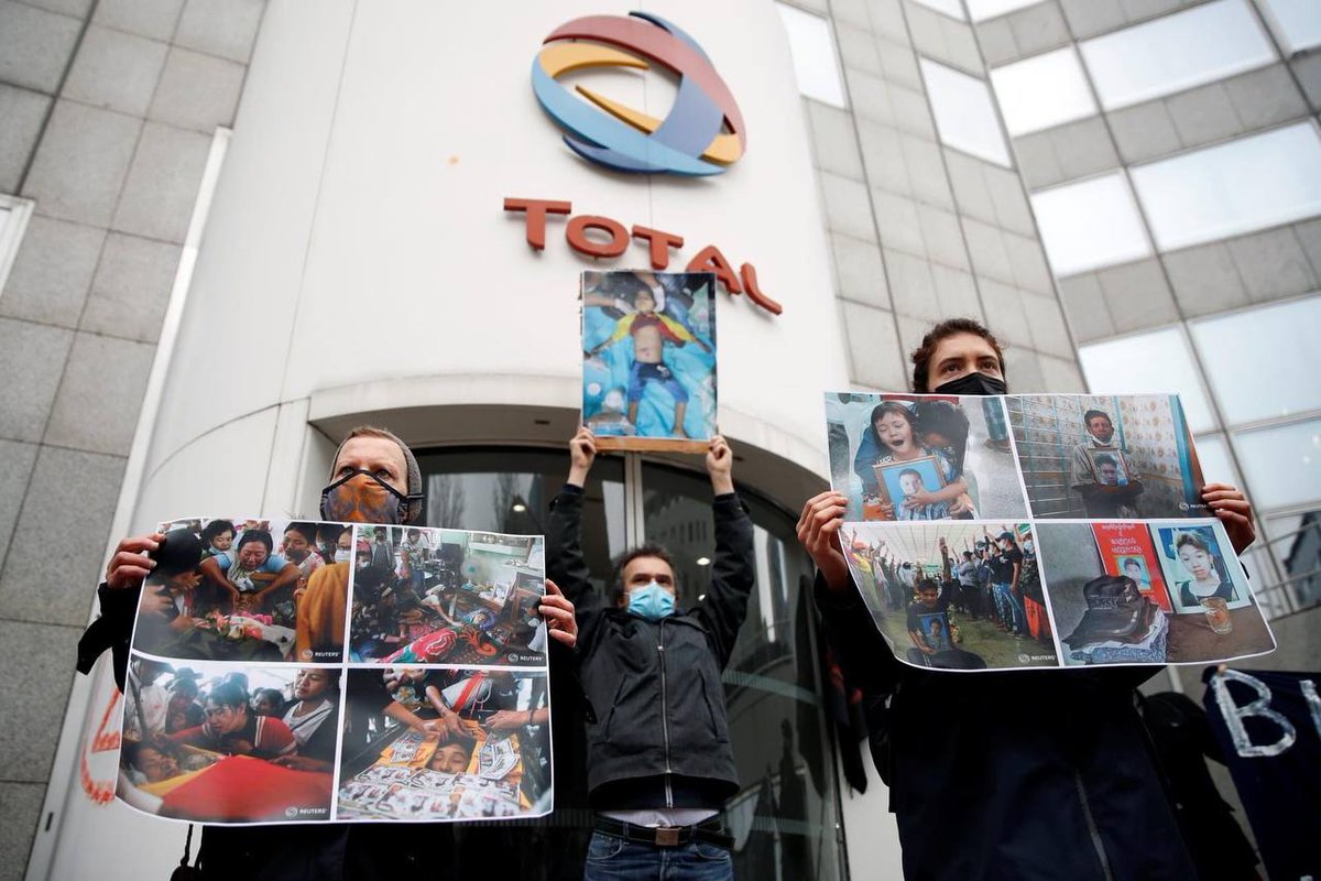 phoopp_twt's tweet photo. We kindly urge @TotalEnergies to stop providing cashflow to the Myanmar junta SAC who killed over 1000 unarmed civilians.
#Total_StopSponsoringSAC
#WhatsHappeningInMyanmar https://t.co/99rh4t2v2I