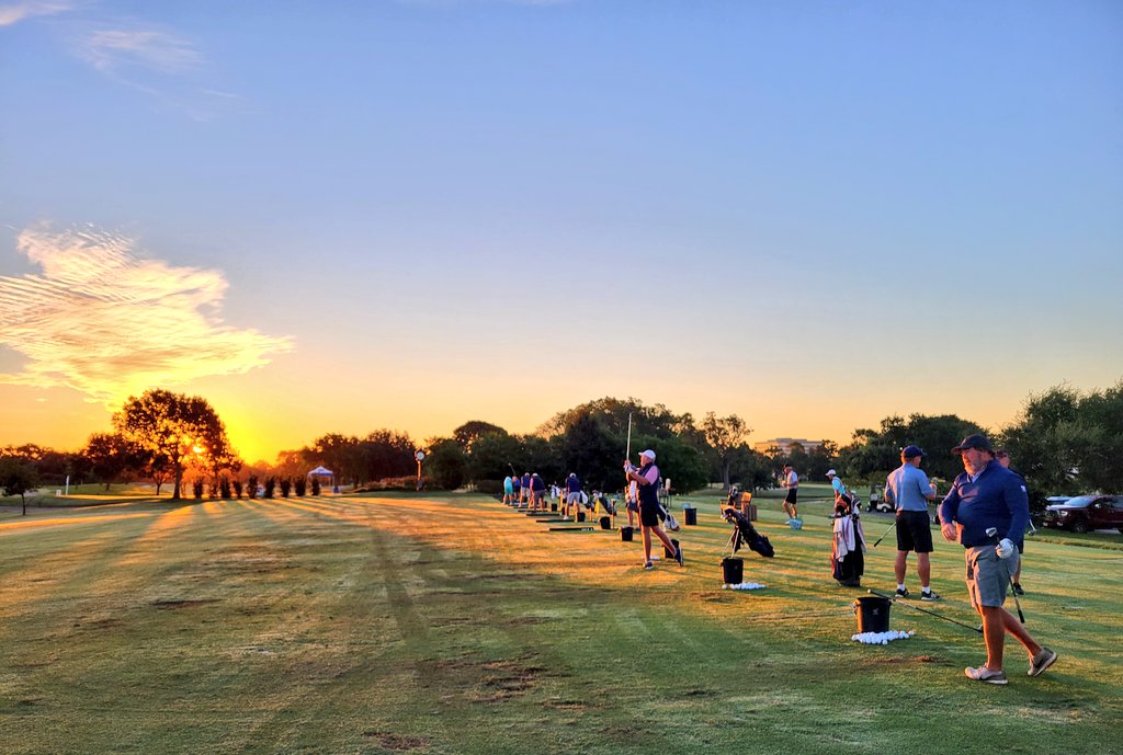 JohnnyCochranIV's tweet photo. It's #MovingDay at the 84th #TXSeniorAm. Players will look to jockey for position at the venerable @WestwoodGCHou.
Follow along at https://t.co/3uqz42TKG0
#golfadministration #amateurgolf https://t.co/SLj35g4wot