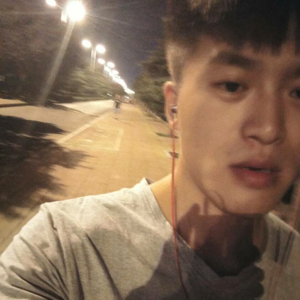 Ted27846142's tweet photo. #莱芜 这么大，又那么小，玩的都是男的吗 https://t.co/K3D949dWWy