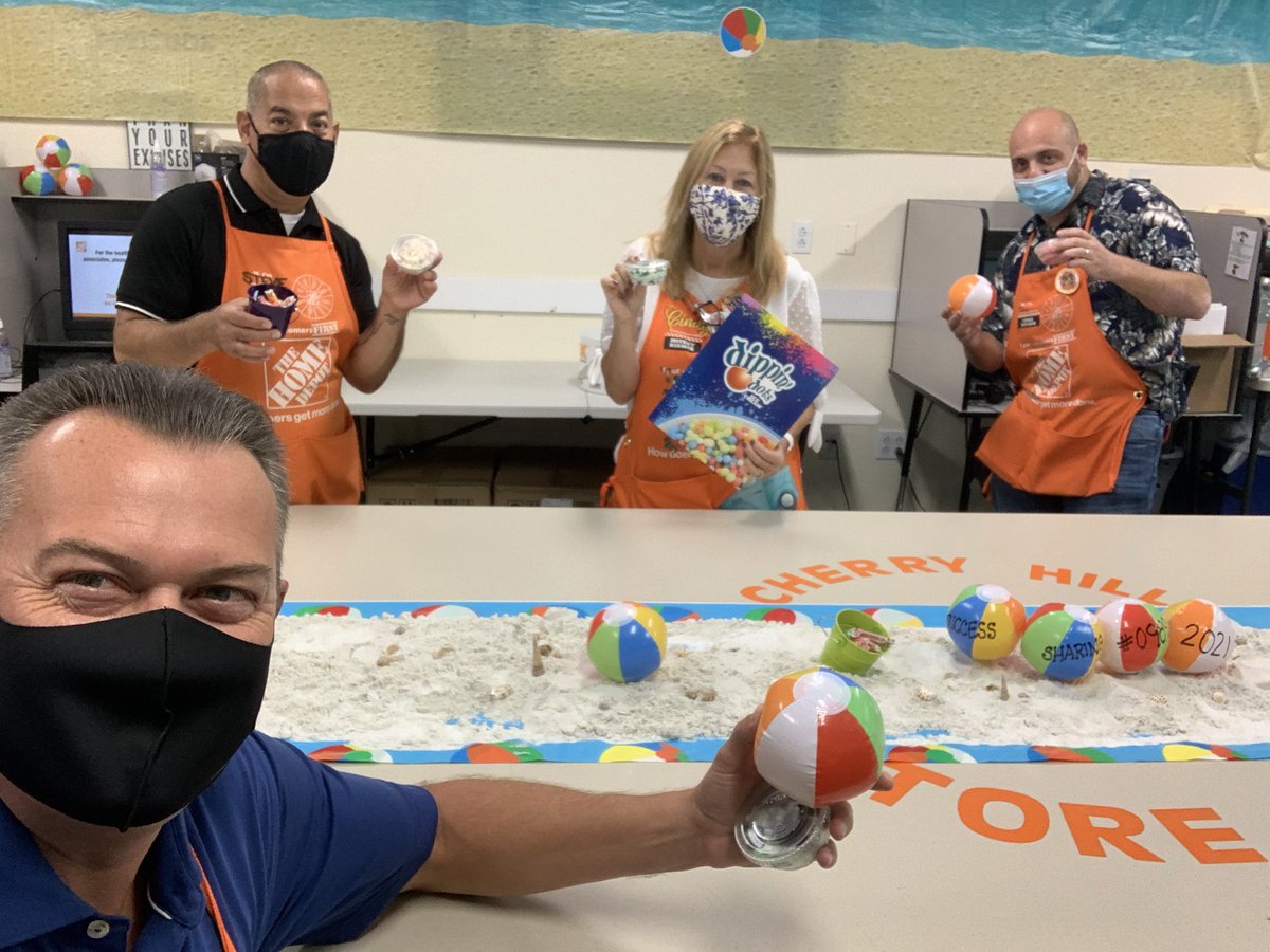 Congratulations team 989 on an outstanding 1H!  Cool beach theme celebration…