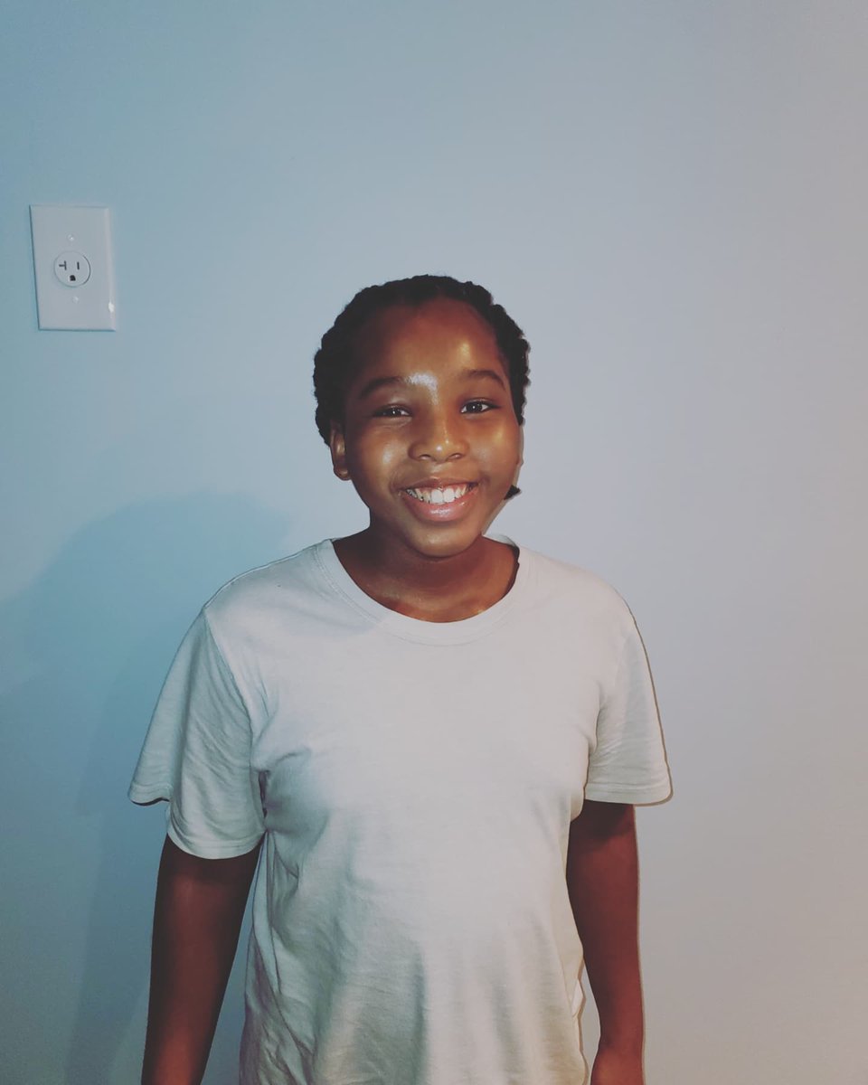 KimsueHairArt's tweet photo. Greetings Healthy Hair Family...
Children Are The Best Example Of Living🥰
Whose Hands Are In Your Family ⁉️
https://t.co/EVrcIrhNgn
#painfree #kidslocs #kidsapproved #playtime #hairfun #support #itsalifestyle #HealthyHairDoc #hairmaster #wegrowhair #healthhair #stronghair https://t.co/pIRtZ4aZeA