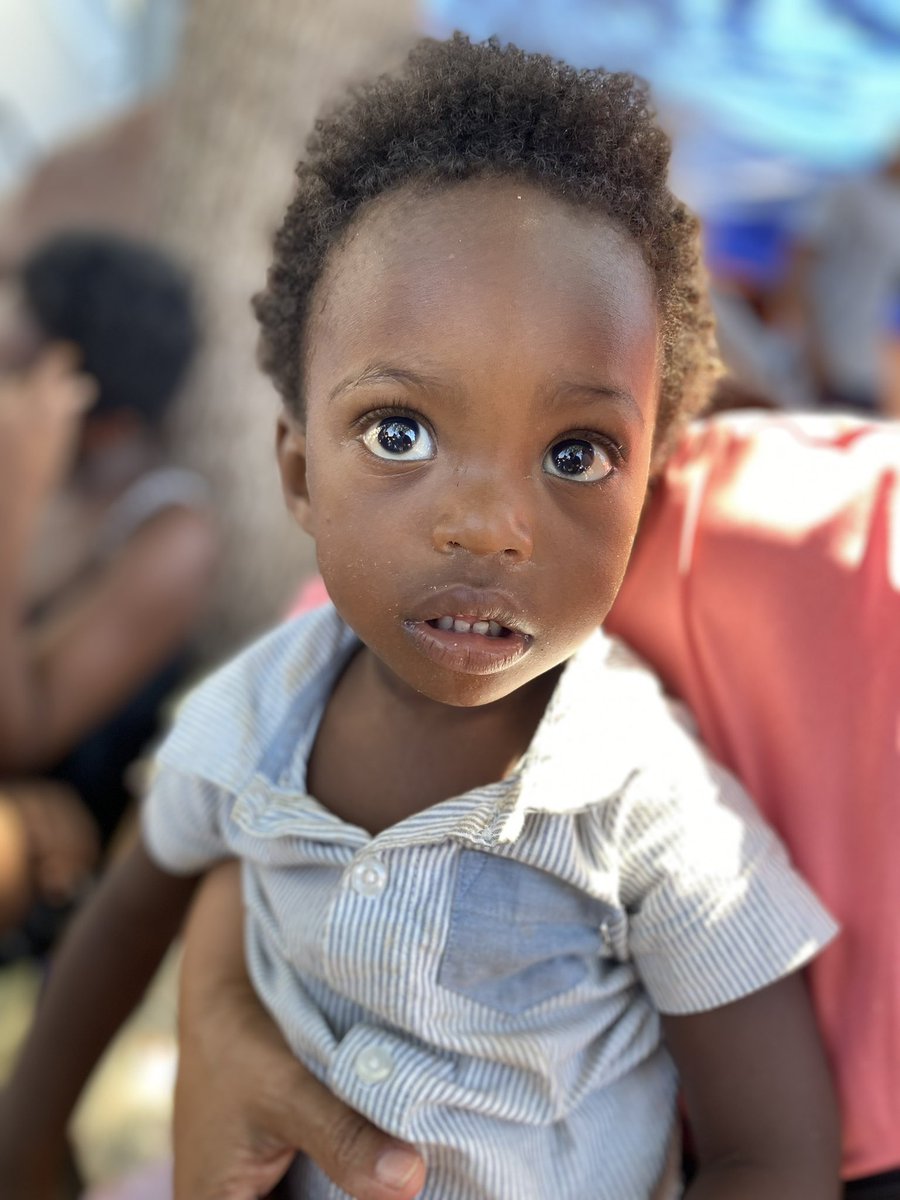 TheImmCoalition's tweet photo. 1.) These Haitian, Guatemalan, Honduran, Salvadoran, and Mexican Asylum-Seeking Children who live at the plaza in Reynosa, Mexico at the Southern Border are fearfully and wonderfully created in God’s Image worthy of love and protection. https://t.co/KeWL8bVxOI