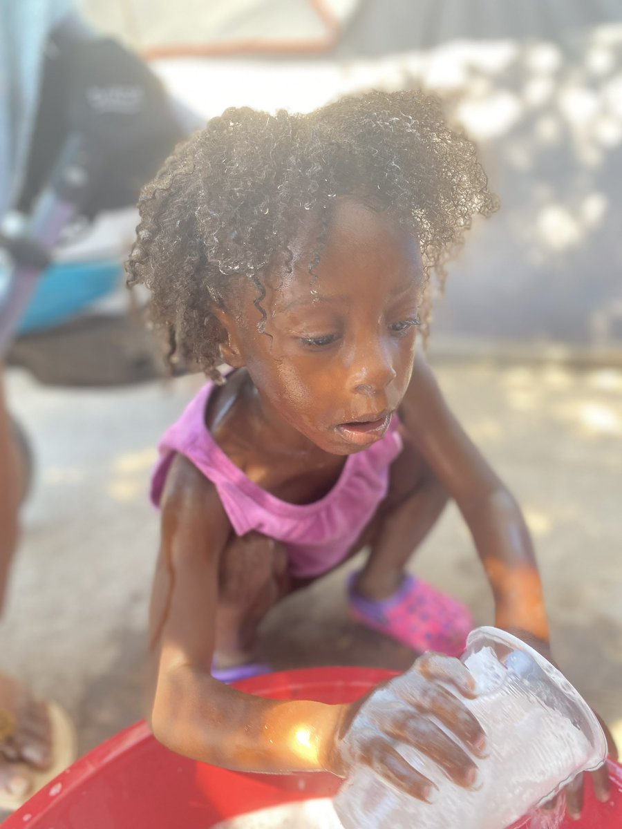 TheImmCoalition's tweet photo. 1.) These Haitian, Guatemalan, Honduran, Salvadoran, and Mexican Asylum-Seeking Children who live at the plaza in Reynosa, Mexico at the Southern Border are fearfully and wonderfully created in God’s Image worthy of love and protection. https://t.co/KeWL8bVxOI