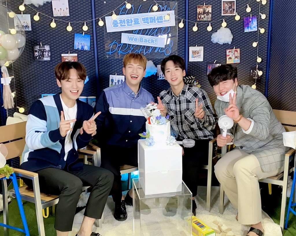 FAVE1_global's tweet photo. Thread of member messages on the end of group activities as 100%

#록현 #종환 #찬용 #혁진 #ROCKHYUN #JONGHWAN #CHANYONG #HYUKJIN #백퍼센트 #100PERCENT #ぺくぽ 

Scroll down for tweets ⬇️ https://t.co/SH8sK9G5te