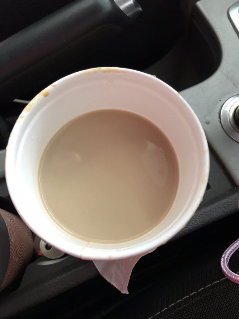 sarsi76's tweet photo. @McDonaldsUK slight difference in quality there Harrogate branch, didn’t realise till it was too late and had got back to the car, to top it off, was cold 👍 https://t.co/212xd55wLf