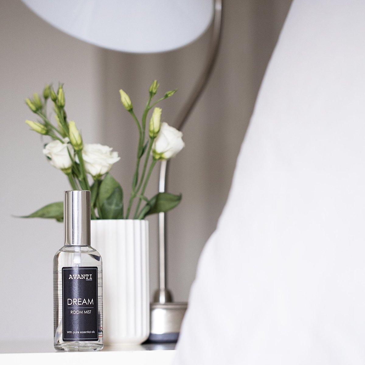 For a restful night’s sleep, try our Dream Room Mist. Made with pure essential oils 😴
.
Shop now: avanti-candles.com
.
.
.
.

#candles #soywax #soycandles #decor #homedecor #interior #homeinterior #fragrance #homefragrance #gift #giftideas #vegan #vegancandles