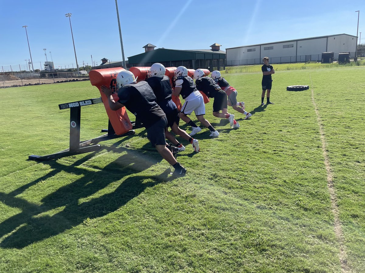LPJathletics's tweet photo. The O-Line gets all the blame when things go bad, and none of the credit when things go well. After a 48-6 win this week, they deserve some recognition. To quote PJ Tucker, “We some dogs!”@Lpjhbullpups @CliffordJoseph_ @terrebonneHSU https://t.co/JM8Qh9ydx0