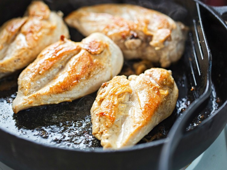 specialforksndy's tweet image. 9 Mistakes Everyone Makes Cooking Chicken - Food Network apple.news/A1Zz7wX-tTz6K6… #chicken #cookingchicken #cookingmistakes