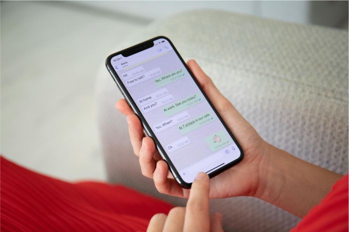 netpol_es's tweet photo. "Cómo quitar el #autocorrector de #Whatsapp"⤵️
<Pueden salvarnos de cometer faltas de ortografía y nos permiten agilizar la escritura de los mensajes, pero también suelen jugarnos malas pasadas>
+con #Tecnovedosos y @GrandesMedios
💢 https://t.co/be6UJHlWGF💢 https://t.co/bYV3j0Sj4Y