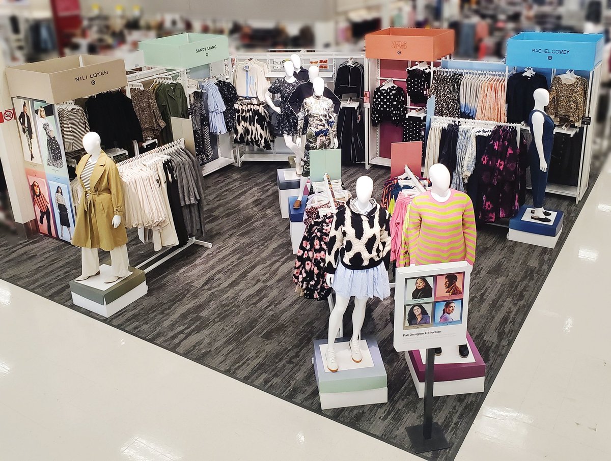 Pumpkin spice and everything nice, we are ready to WOW our guests with this beautiful designer collab! 🎃🍁🍂