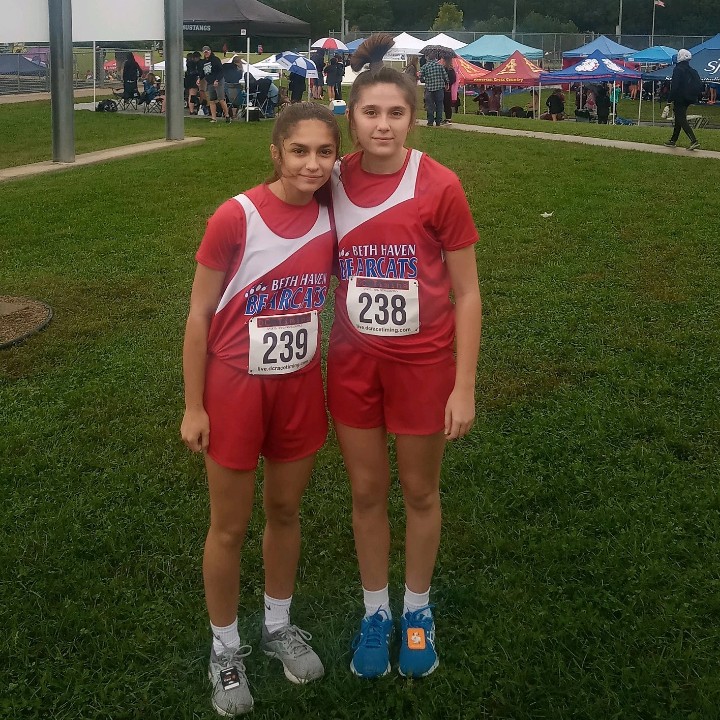 BethHavenSports's tweet photo. Morganne and Reganne are set to go at today's Hillbilly Run in Bardstown KY! #BearCatXC #FinishWithTheWin https://t.co/0ZaZI3oD2P
