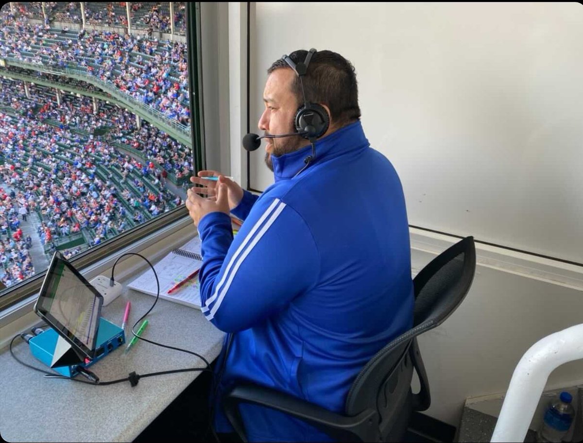 Miguelsvoice's tweet photo. Jumping @WBBMNewsradio this morning with @RobHartWBBM @ 9:20 talking about doing the National Anthem and leading the 7th inning stretch today @Cubs vs Cardinals. #CubsTogether #myradiolife 📸@scottychags https://t.co/3Vh699hxfi