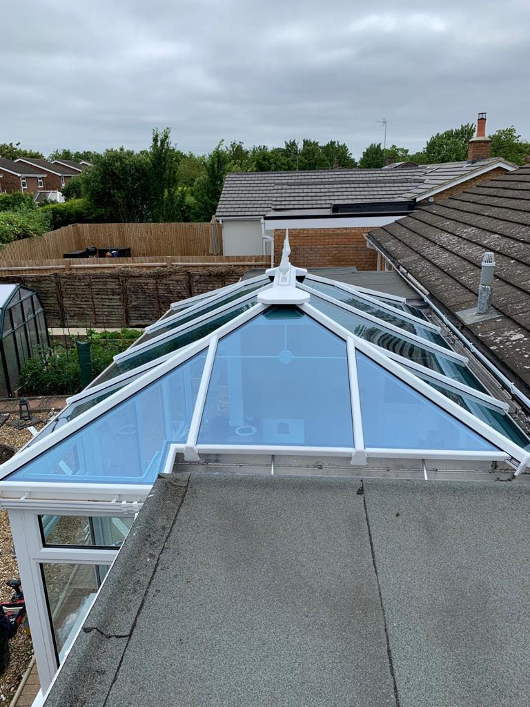 CommerceW's tweet photo. Add more space to your home for less than an extension π
A games room, dining room, or a working from home environment? Having a #Conservatory is a versatile abode for all the family!
Looking for a quote? Contact us > https://t.co/zqN2KRSVVA
#Roofing #CrystalDirectUK https://t.co/VvVx3AdAUK