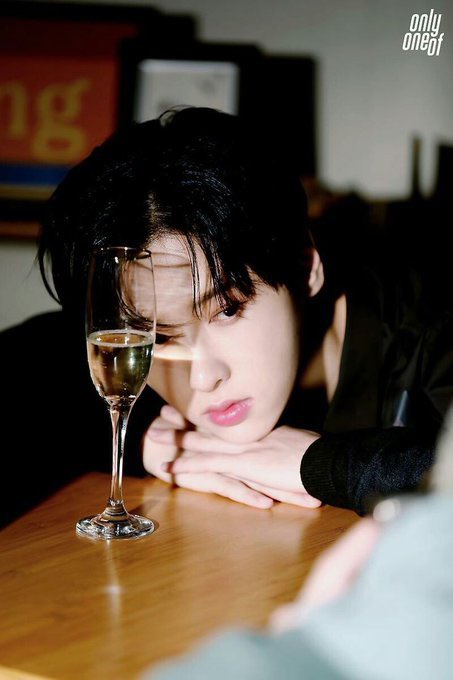 EllisDotDotDot's tweet photo. WaitingIsOkayBecauseTimeIsOnLyOnsSide #팔디_뭐하노 EightDeeHasOnlyOneFinancialQuarterLeftFor2021AndNOTHINGToShowForIt
#where_is_explanation https://t.co/mZUorGB5Vy