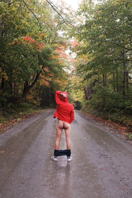 Traveling through the northeast with @muskmagazine has been an adventure!  Who&rsquo;s in NYC next week from<a class="tags" target="_blank" title="On Twitter" href="/?out=eyJ0eXAiOiJKV1QiLCJhbGciOiJIUzUxMiJ9.eyJpYXQiOjE3MjA3NDMwOTgsImlzcyI6InR3cG9ybnN0YXJzLmNvbSIsIm5iZiI6MTcyMDc0MzA5OCwiZXhwIjoxNzUyMjc5MDk4LCJyZWRpcmVjdF91cmwiOiJodHRwczovL3R3aXR0ZXIuY29tL211c2ttYWdhemluZSJ9.kRDKlabZu-qpD8hTBJ1695HlXZCwyNy8bhoZi7dVLGlKE3BMULr3tUpI8AGOZmN5-sRwZStOxzCYqqMSSugQbg">@muskmagazine</a>