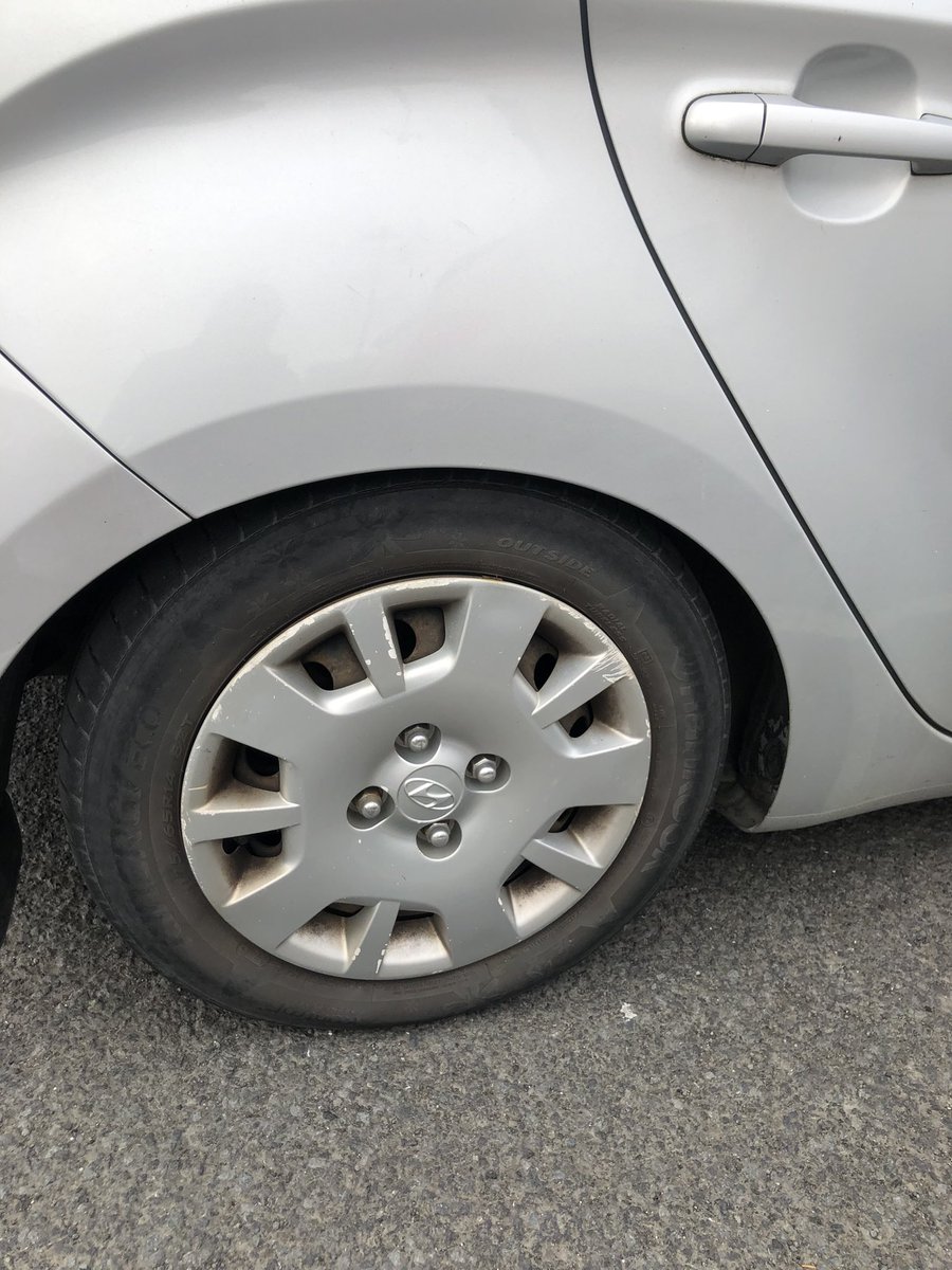 Hefur þú einhvern tímann hugsað “ætli Hyundai i20 ráði við það að ferja 500 kg af flísum?”
Svarið er já, en varla