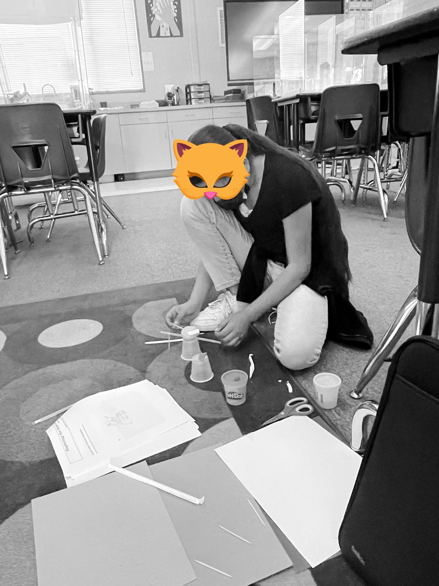 Otero_Fern's tweet image. Week 4: Loya lions working on their lunar landers in the NASA Saturday academy @NASASTEM @hartnellmaa