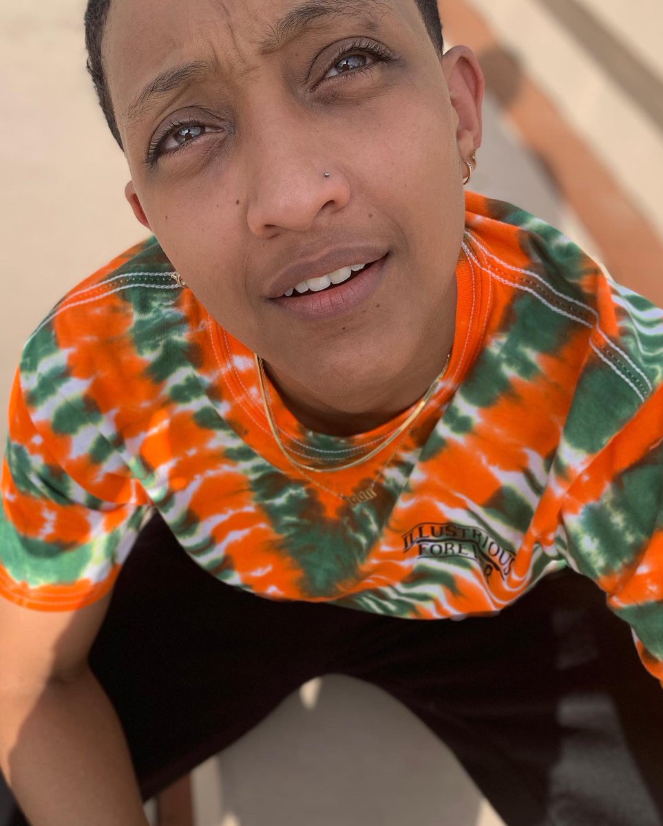Jay_Mac_Chillin's tweet photo. The 1st, 2nd & 3rd installments of the #IYKYK Tees are available!! 🧡💚🐍
https://t.co/zliSEh9wnk
#SmokingRoseCo #SmokingRose #ShopSmokingRose #FAMU #RattlerPride #IllustriousForever #ILoveMYHBCU #BlackOwnedBusiness https://t.co/U37hY9PveH