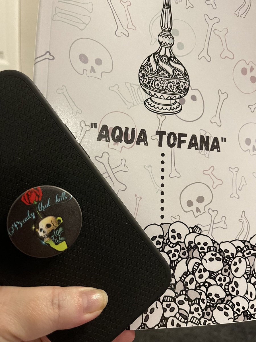 Lovely present from my daughter. Love it. Taking notebook on my holidays to solve Hunt A Killer mystery in the bar <a href="/BaileySarian/">Bailey Sarian</a> <a href="/johnston_cat/">TPW🤴🏾 🏴󠁧󠁢󠁥󠁮󠁧󠁿🇳🇬</a>