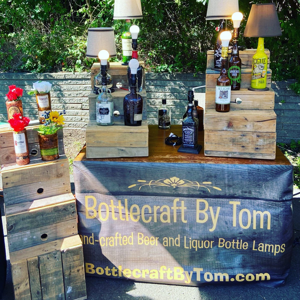 At Counterweight (<a href="/BrewingWeight/">CounterWeightBrewing</a>) in Hamden,CT today! Stop by and check out the BottleCraft by Tom tent if you’re in the area or want to drive here on this gorgeous afternoon. We’ll be here until 9:30pm.