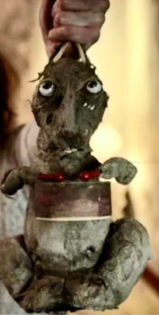 NIMH48536764's tweet image. Just every so often...&quot;I can pull a rabbit out of my hat&quot;. Mad as a #dataanalyist hatter am I! Going around this round table has been fun so far,...but there has been a #Kidnapping we have to talk about. 
It&apos;s autumn now, the winds are blowing and the #Cauldron has been lit. ^-^