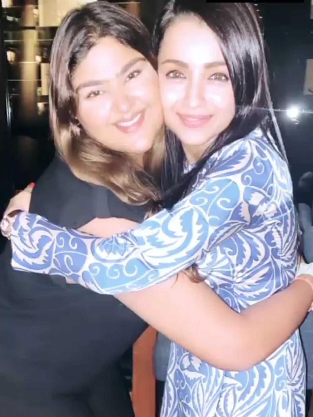 FAJ7btYWQAwbelC?format=jpg&name=large