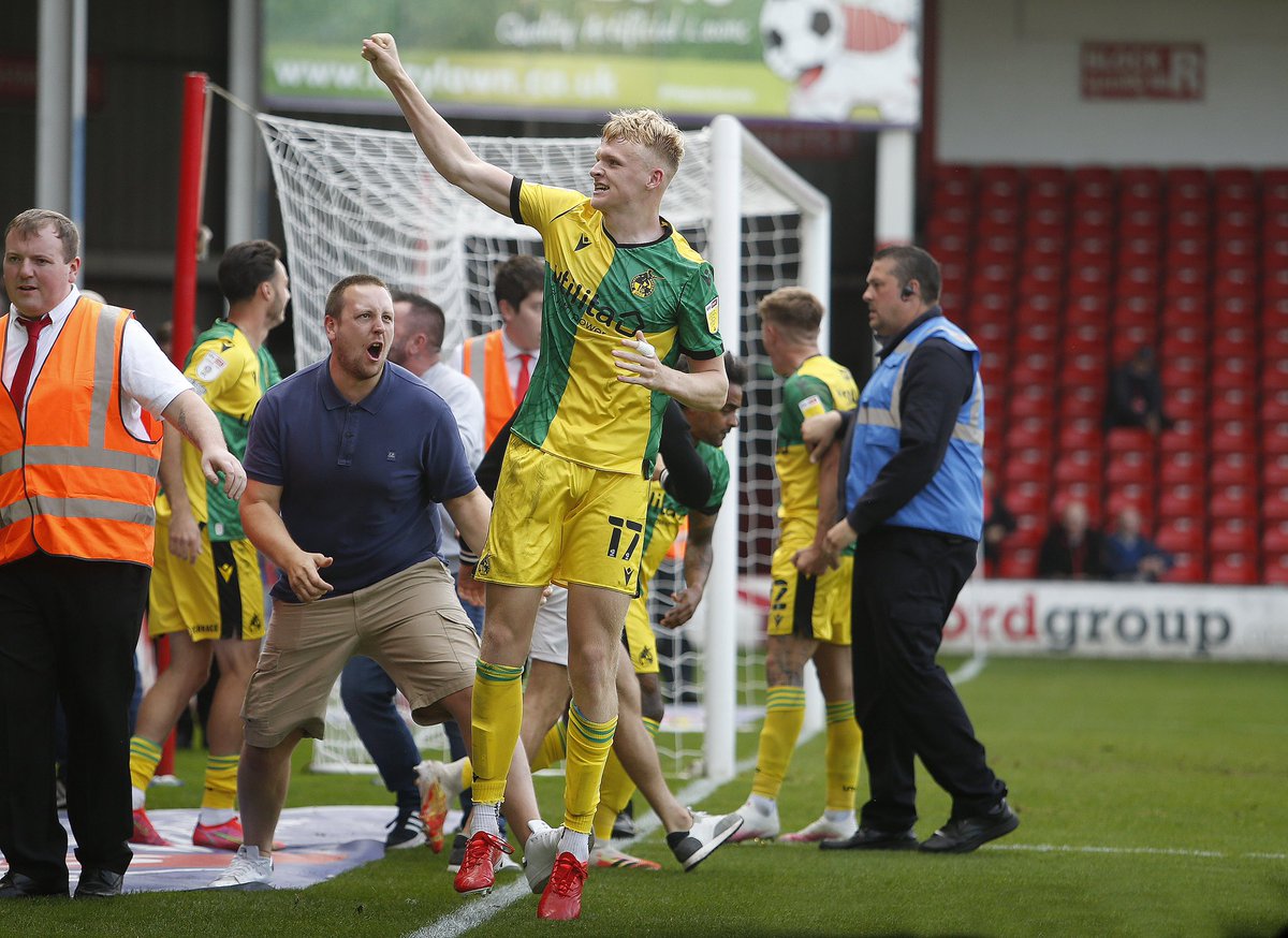 ConnorTaylor___'s tweet photo. 3 points on the road ✅ First Professional Goal 🎯 fans different class today 🤩 #UTG  @Official_BRFC https://t.co/8WBhkeCELt