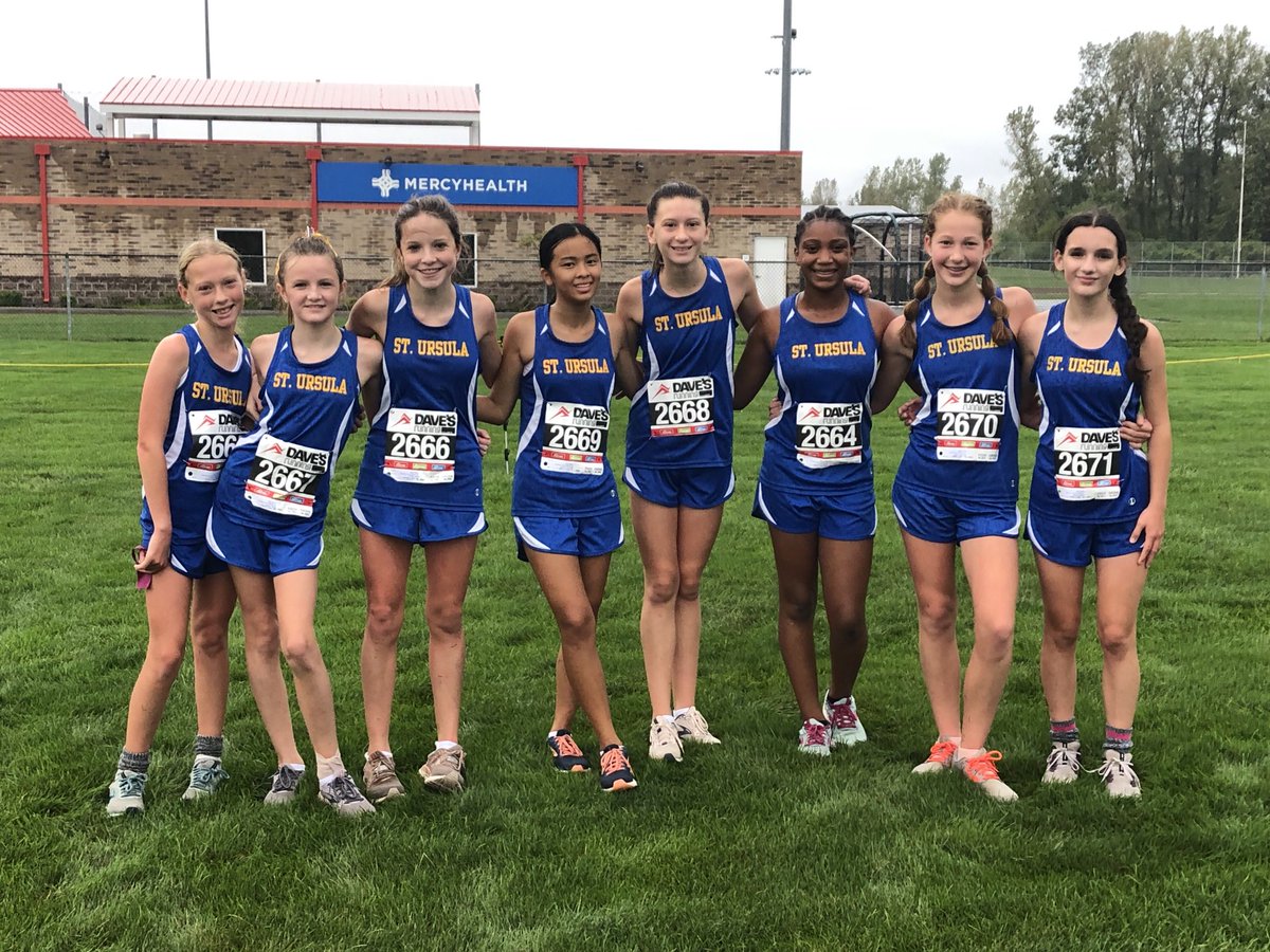 SUAJA_RunU's tweet photo. Congrats to the SUA JA XC team who took first place at the CYO Complex today in tough conditions. They had 3 runners in the top 15! Maddie Polte 1st, Izzy Polte 9th and Ashlynn Farmer 14th. #ArrowProud https://t.co/ghqQDBgOSj